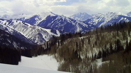 Skiurlaub in den Alpen in Tirol