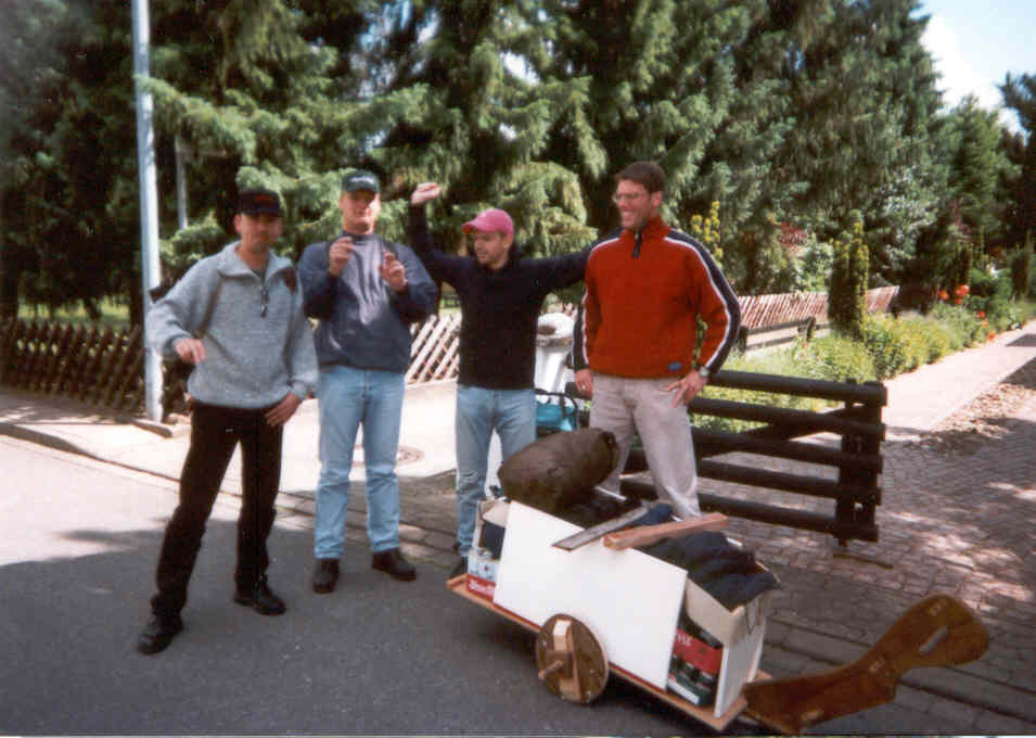 Start in Hitzacker mit Eigenbau Bollerwagen