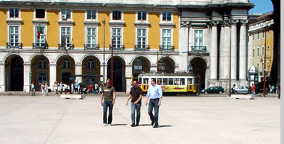 Lissabon Altstadt Hafen praca do comercio Strassenbahn